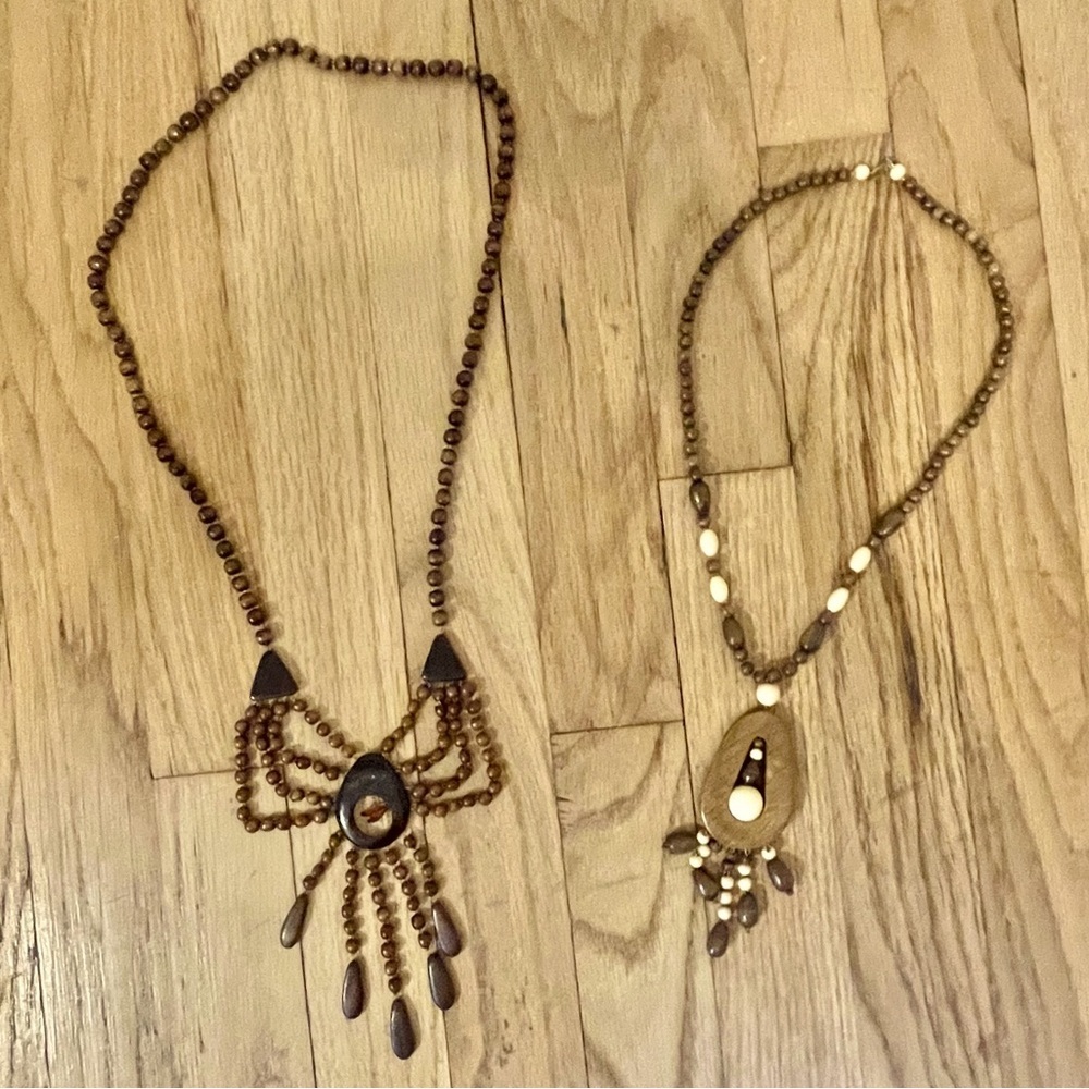 Wooden Low Neck Necklace Set, Womens Jewelry
